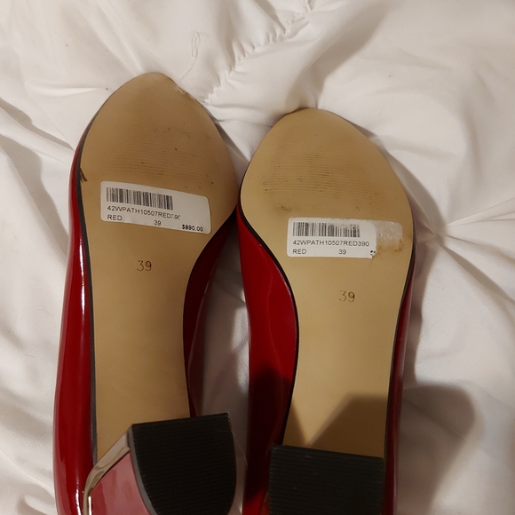 Red Patent Pump - Picture 3 of 3